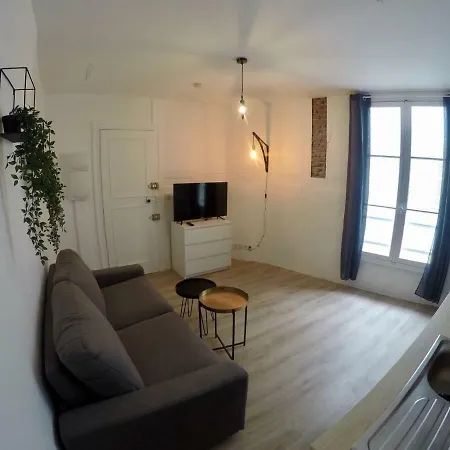 Le Port Neuf Apartman *
